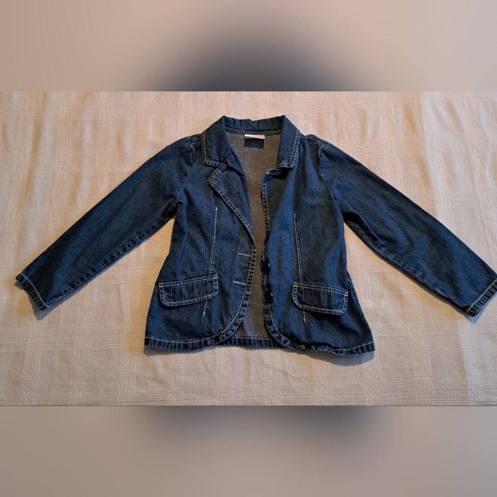 Hanna Andersson girls 120 or 6-7 jean jacket, elbows fading, soft